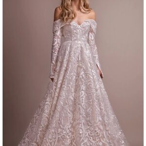Hayley Paige Marsden Wedding Gown (New, Unaltered w/ Tags!)